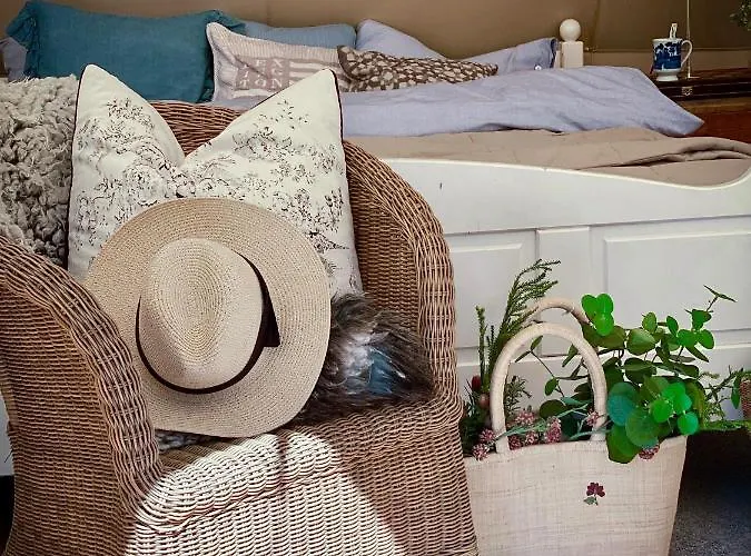 Idyllisk Glamping Rett Ved Elven Campo de lujo Skien
